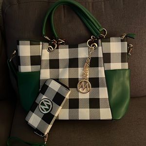 MiaK wallet/tote set